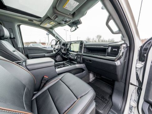 New 2026 Ford F250 Lariat w/ Black Appearance Package AWD/4WD image 23