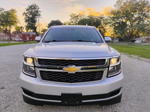 Used 2019 Chevrolet Tahoe LT image 3