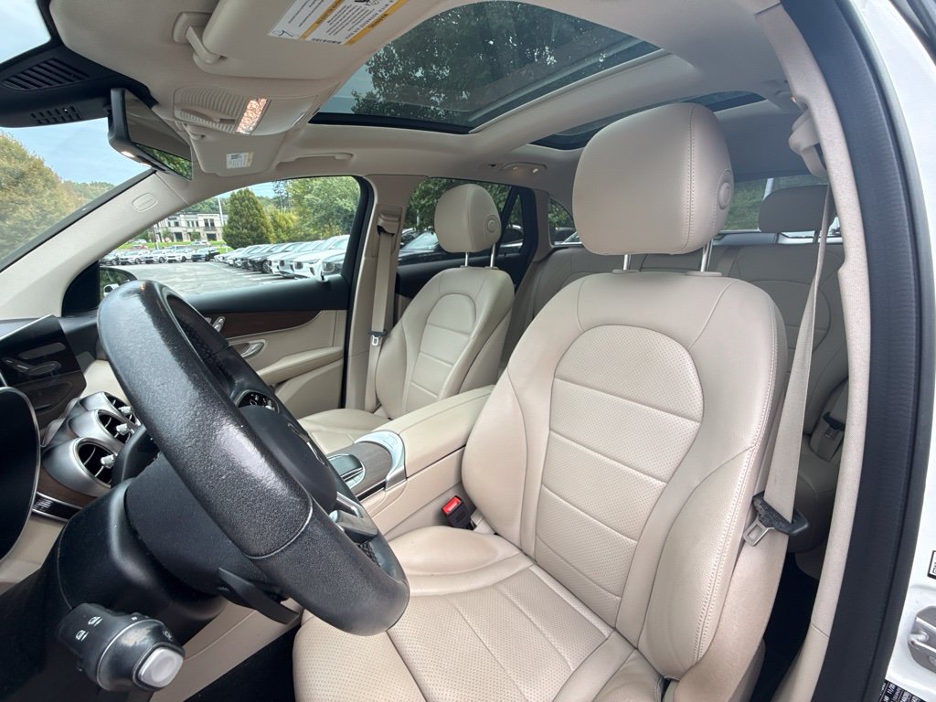 Used 2021 Mercedes-Benz GLC 300 4MATIC image 12