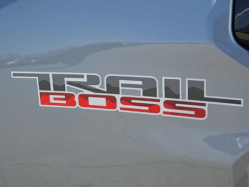 New 2026 Chevrolet Colorado Trail Boss AWD/4WD image 9