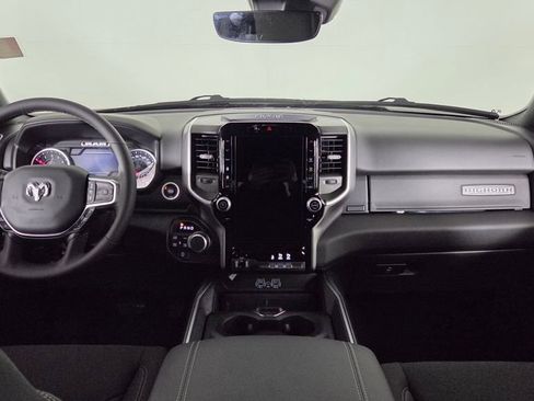 New 2026 RAM 1500 4x4 Crew Cab image 36