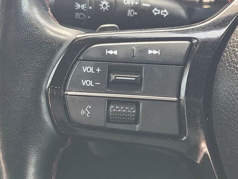 Certified 2025 Honda Pilot Black Edition image 27