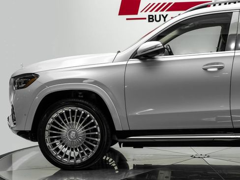 Used 2026 Mercedes-Benz Maybach GLS 600 4MATIC image 18