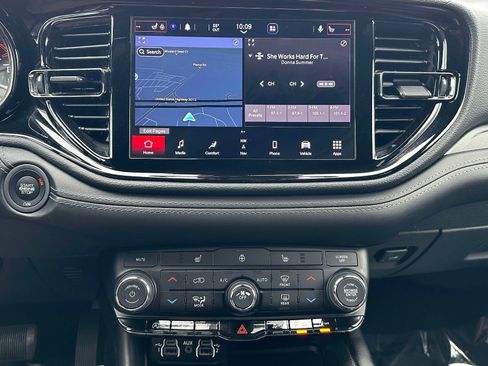 Used 2022 Dodge Durango GT image 9