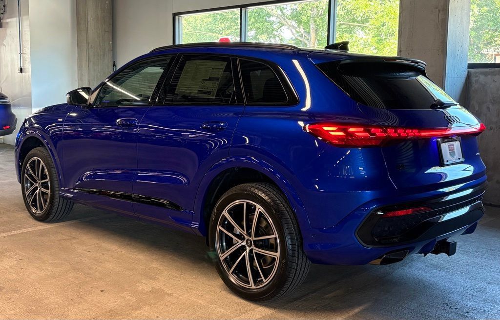 New 2026 Audi Q5 Premium Plus AWD/4WD image 3