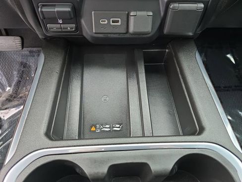 Certified 2022 GMC Sierra 3500 Denali image 18