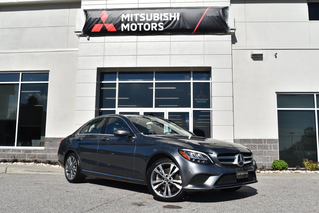 Used 2020 Mercedes-Benz C 300 4MATIC Sedan image 1