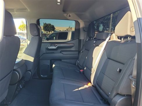 Used 2024 GMC Sierra 1500 Elevation image 12