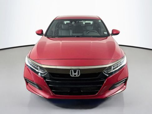 Used 2018 Honda Accord Sport image 2