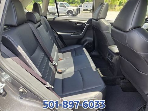 Used 2020 Toyota RAV4 Limited AWD/4WD image 18