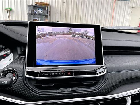 New 2026 Jeep Compass Latitude image 20