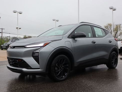 New 2027 Chevrolet Bolt RS FWD image 7