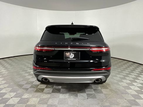 Used 2025 Lincoln Corsair Reserve image 8