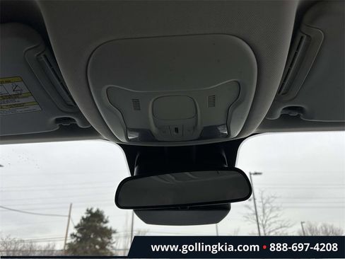 Used 2017 Jeep Renegade Latitude w/ Cold Weather Group image 27