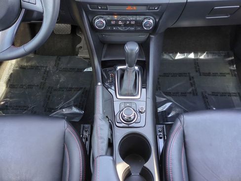 Used 2015 MAZDA MAZDA3 i Grand Touring image 18