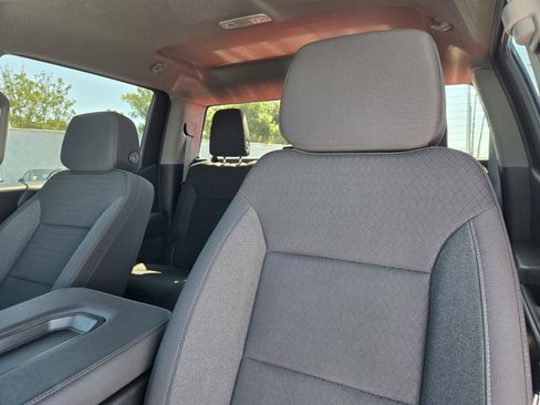 Used 2025 Chevrolet Silverado 1500 Custom Trail Boss w/ Turbomax Blackout Package AWD/4WD image 19