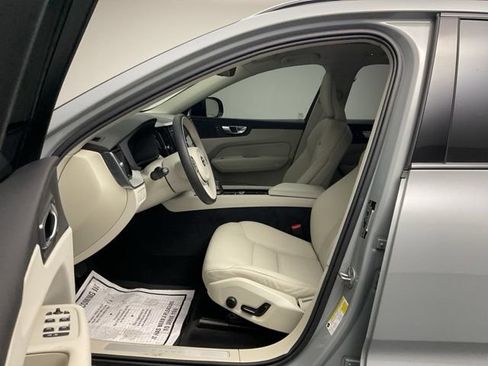 Used 2025 Volvo XC60 B5 Plus w/ Protection Package Premier AWD/4WD image 12