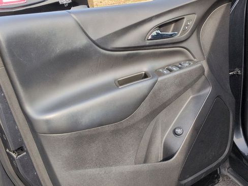 Used 2023 Chevrolet Equinox LT image 21