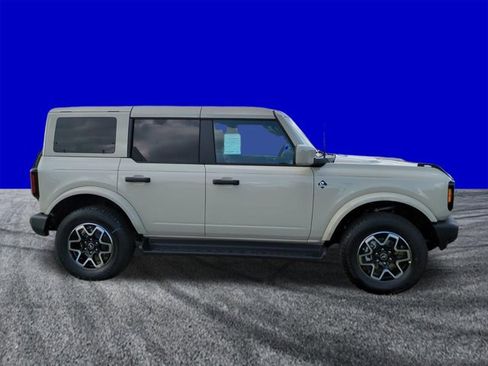 New 2026 Ford Bronco Outer Banks AWD/4WD image 3
