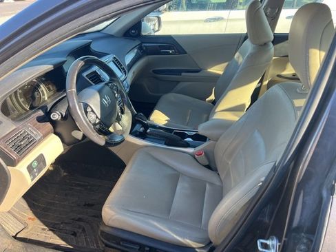 Used 2017 Honda Accord EX-L image 8