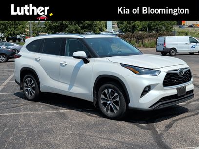 Used 2021 Toyota Highlander XLE