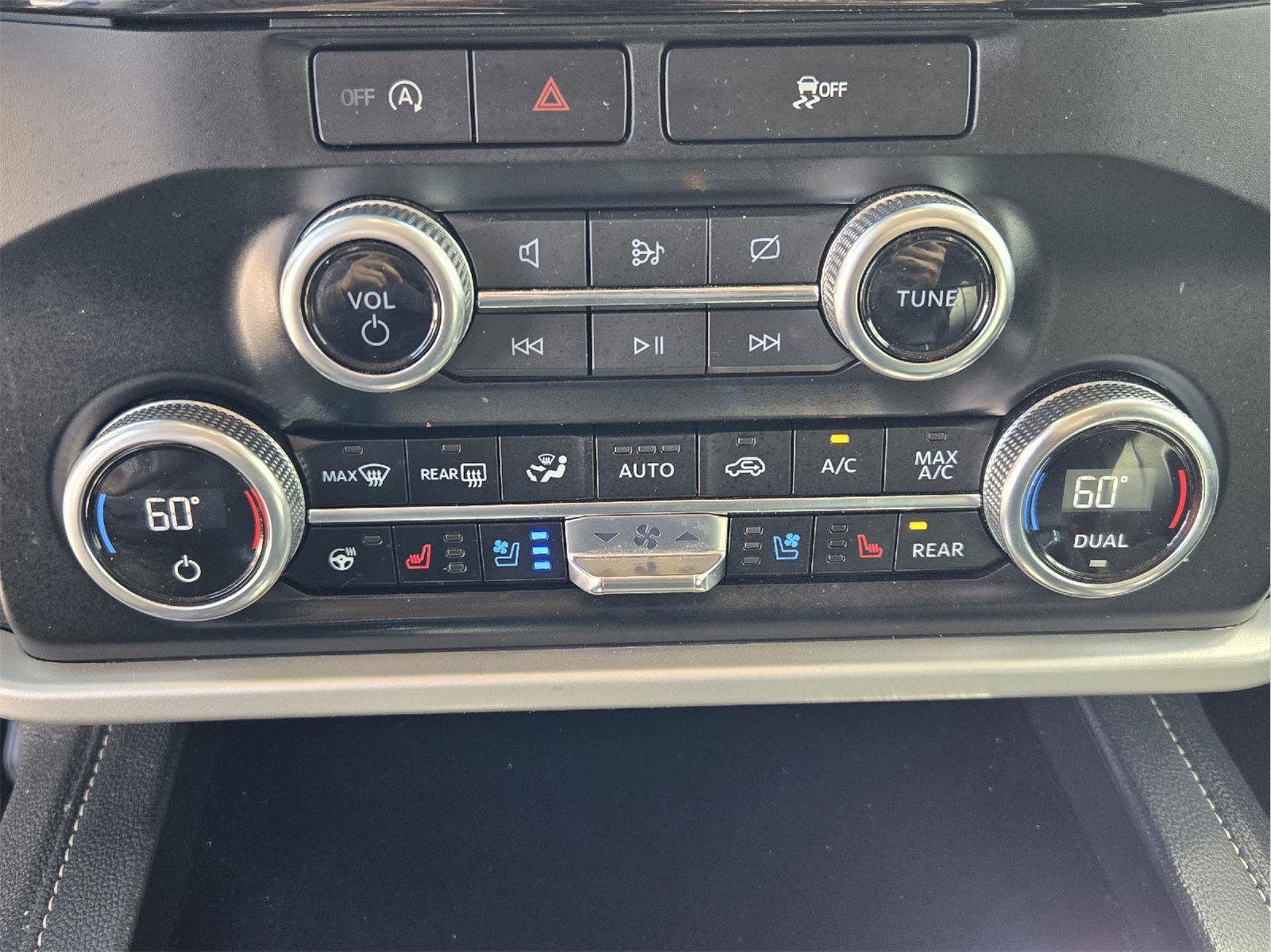 Used 2024 Ford Expedition XLT RWD image 17