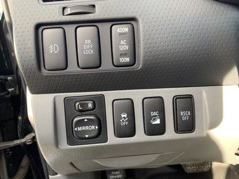 Used 2012 Toyota Tacoma 4x4 Double Cab image 20