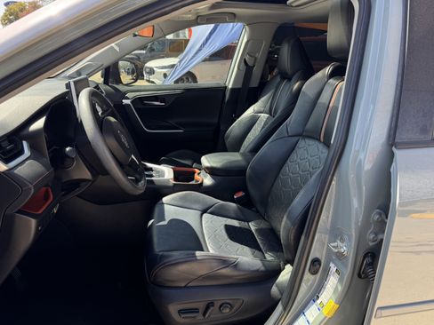 Used 2019 Toyota RAV4 Adventure image 19