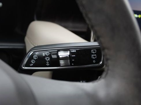 Used 2023 Lincoln Nautilus Reserve image 19