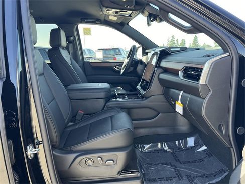 New 2026 GMC Yukon Denali image 33