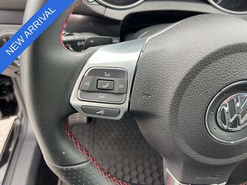 Used 2013 Volkswagen GTI Driver's Edition FWD image 31