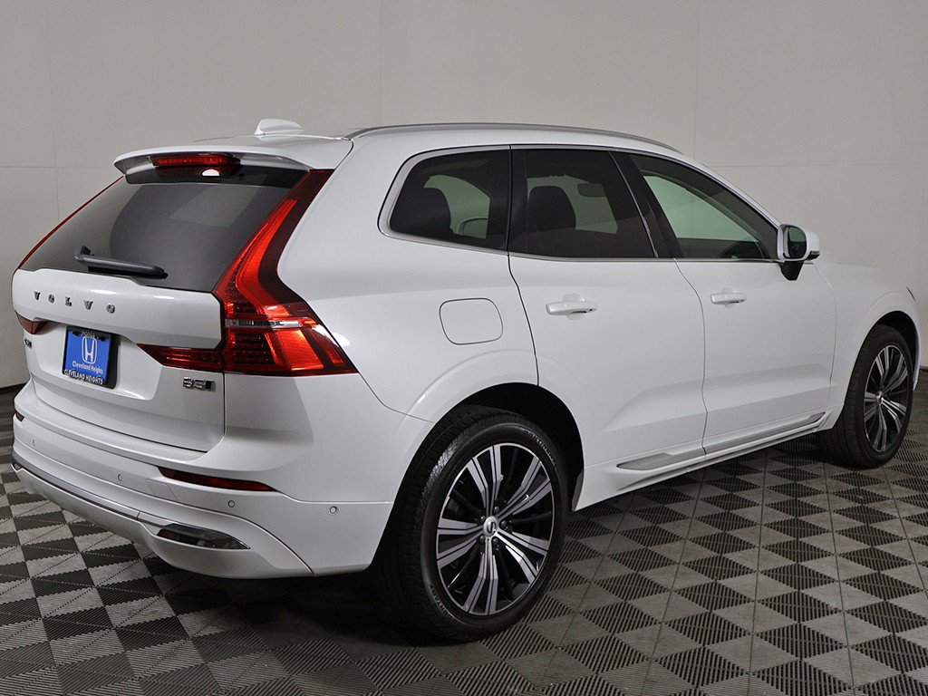 Used 2023 Volvo XC60 B5 Plus w/ Climate Package AWD/4WD image 12