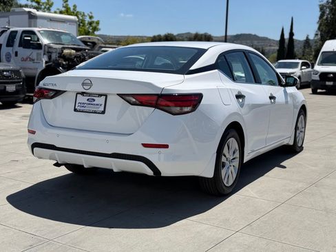 Used 2025 Nissan Sentra S FWD image 8
