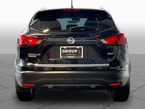 Used 2019 Nissan Rogue Sport SV w/ Technology Package FWD image 5