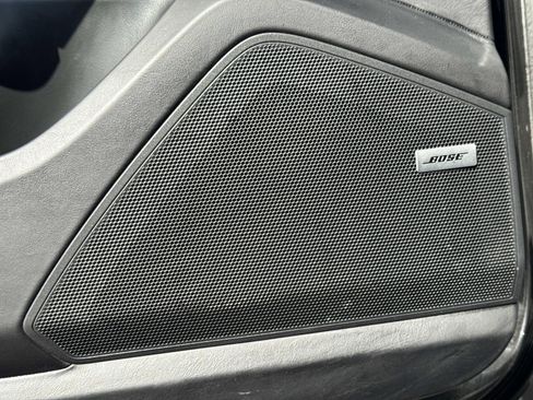 Used 2020 Porsche Cayenne Turbo image 19