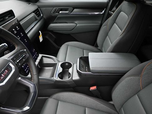 New 2026 GMC Terrain AT4 w/ Convenience Package III image 16