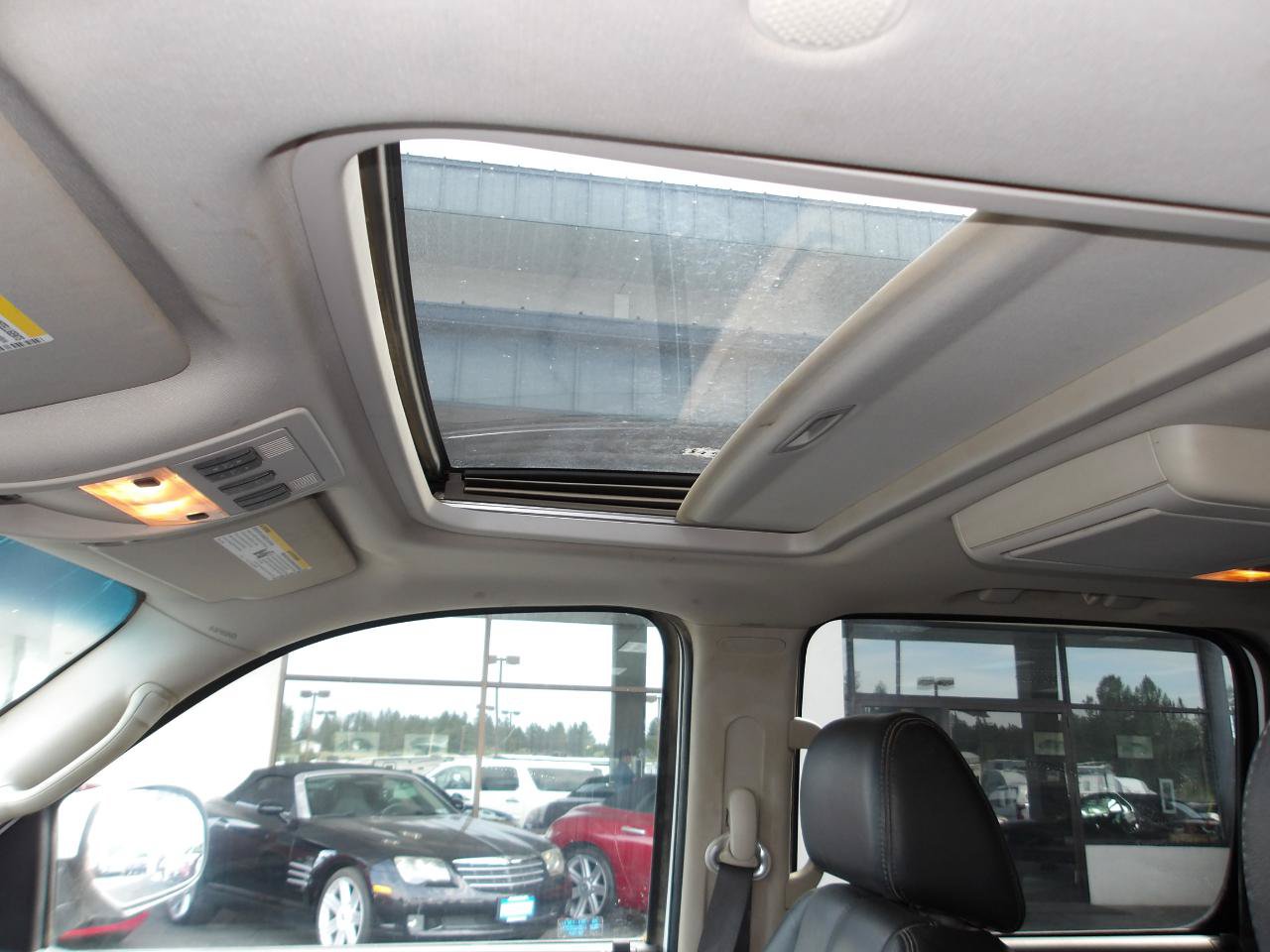 Used 2008 GMC Yukon XL Denali AWD/4WD image 16