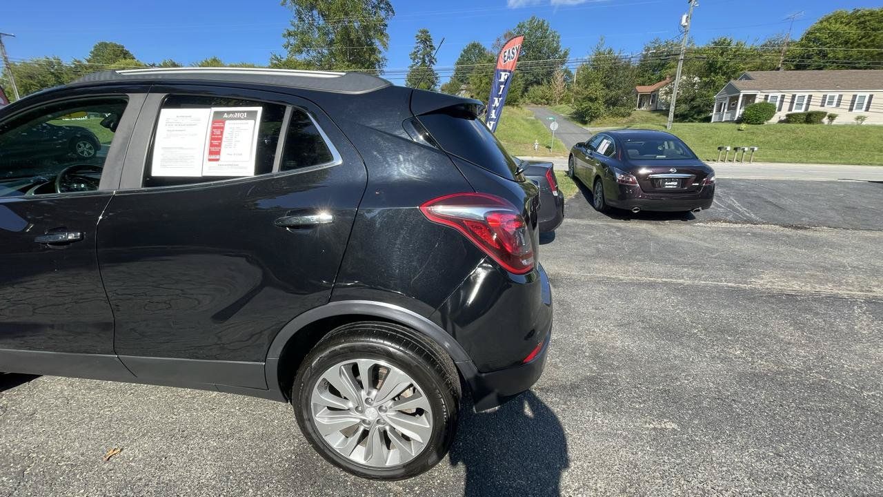 Used 2019 Buick Encore Essence AWD/4WD image 5