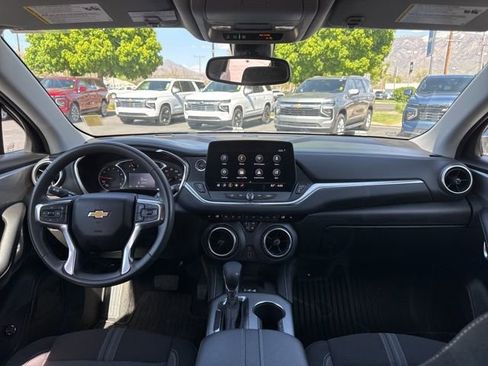 Used 2024 Chevrolet Blazer LT w/ Convenience Package AWD/4WD image 13