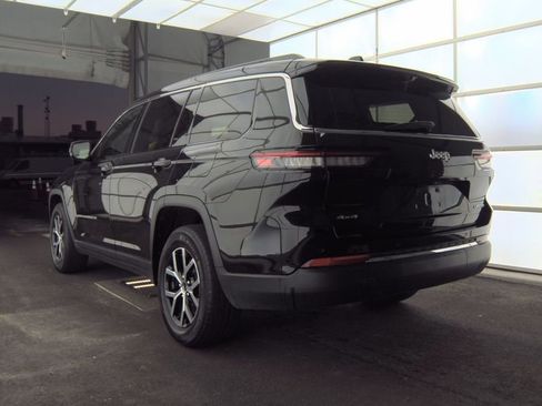 Used 2024 Jeep Grand Cherokee L Limited w/ Luxury Tech Group II AWD/4WD image 7