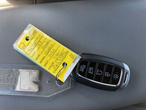 Used 2023 Hyundai Elantra SEL w/ Convenience Package FWD image 30