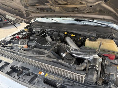 Used 2012 Ford F250 Lariat w/ Chrome Pkg image 21