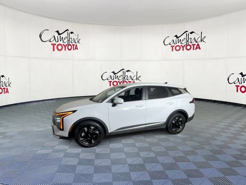 Used 2026 Kia Sportage LX FWD image 7