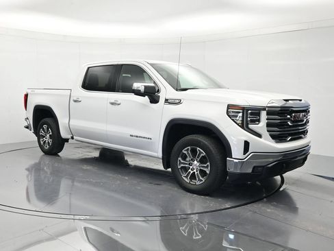 Certified 2024 GMC Sierra 1500 SLT AWD/4WD image 3