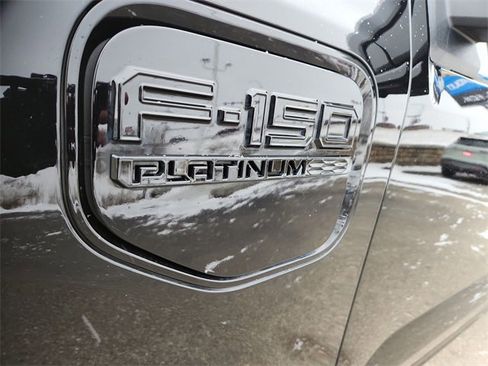 Used 2023 Ford F150 Lightning Platinum image 33