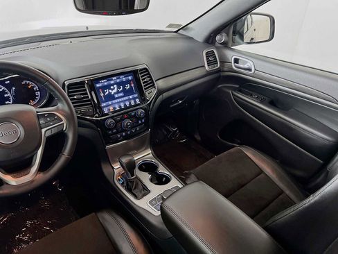 Used 2022 Jeep Grand Cherokee Laredo X image 25