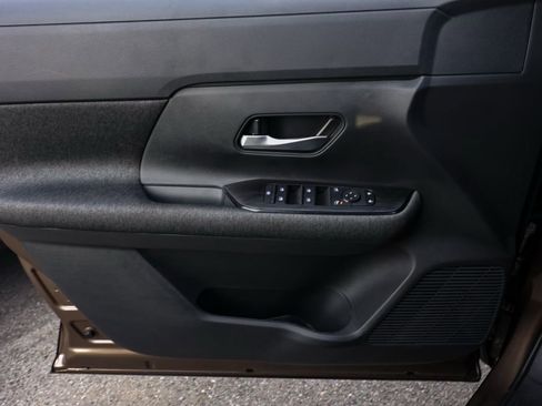 New 2026 Nissan Kicks SV image 31