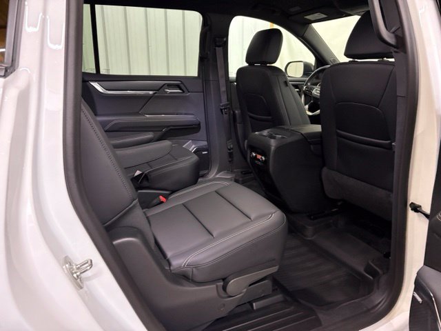 Used 2024 GMC Acadia Elevation w/ LPO, Floor Liner Package FWD image 20