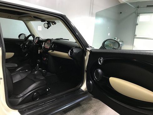 Used 2013 MINI Cooper Hardtop FWD image 12