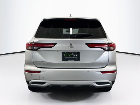 Used 2024 Mitsubishi Outlander SE FWD image 7